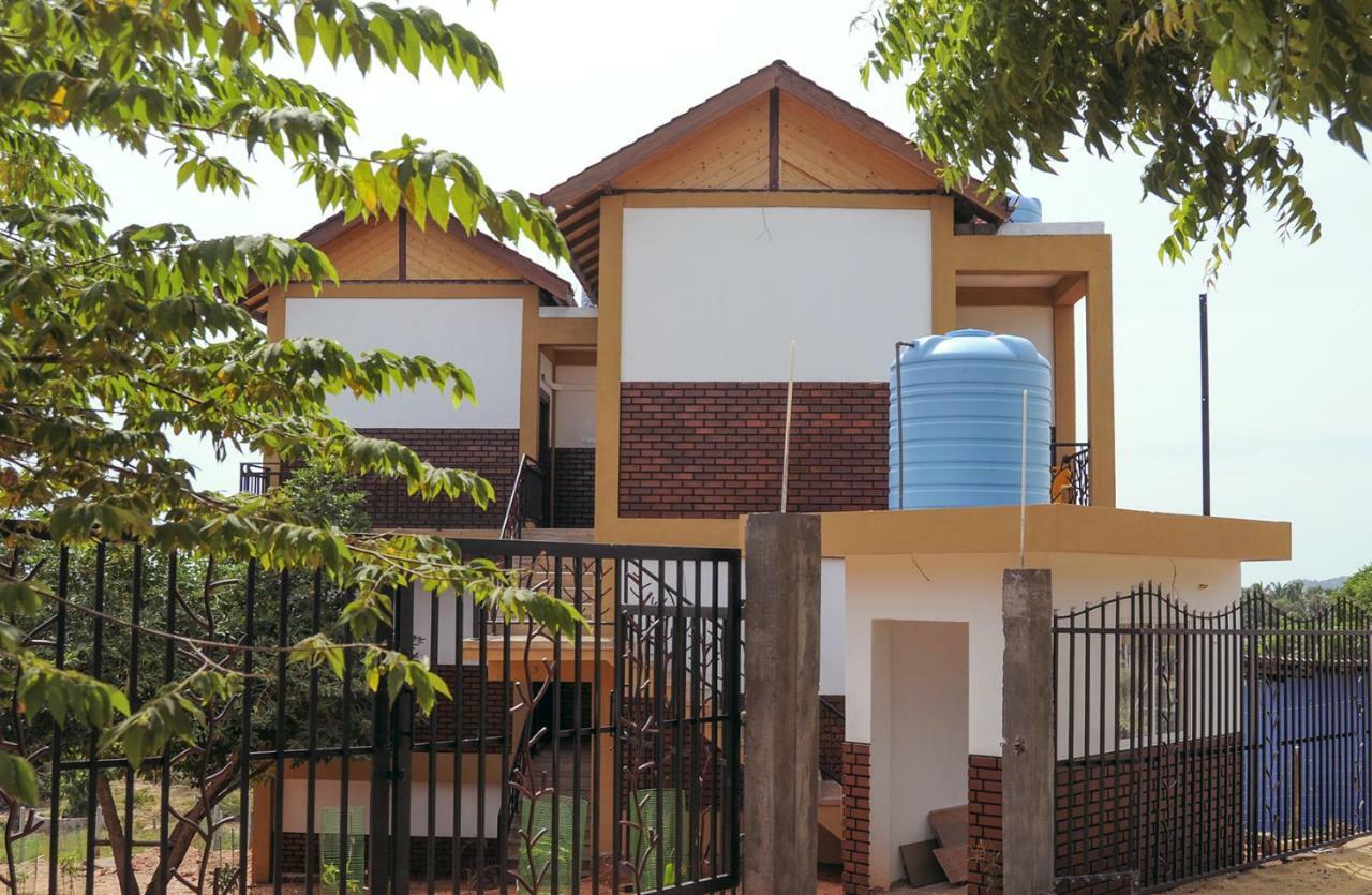 Woodycrest Hotell Trincomalee Exteriör bild