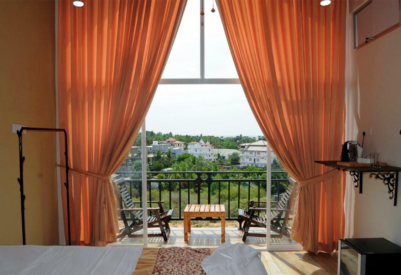 Woodycrest Hotell Trincomalee Exteriör bild
